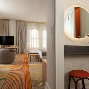 Deluxe King Room City View Mobility Accessible